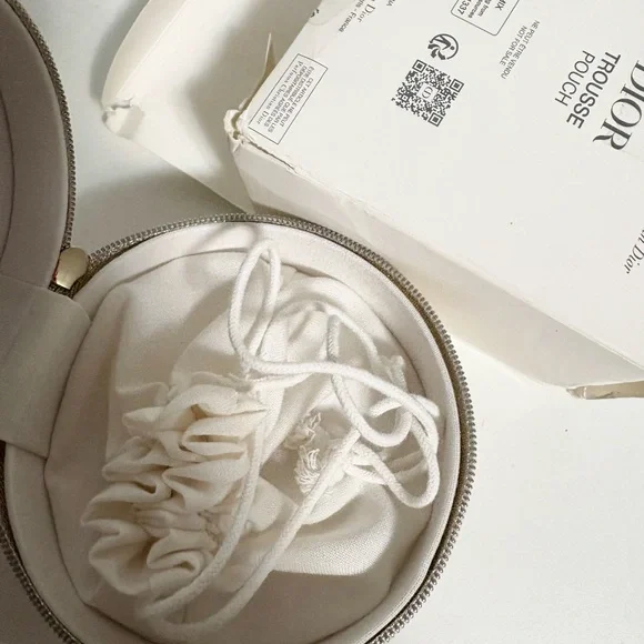 Dior gift case - Picture 7 of 8